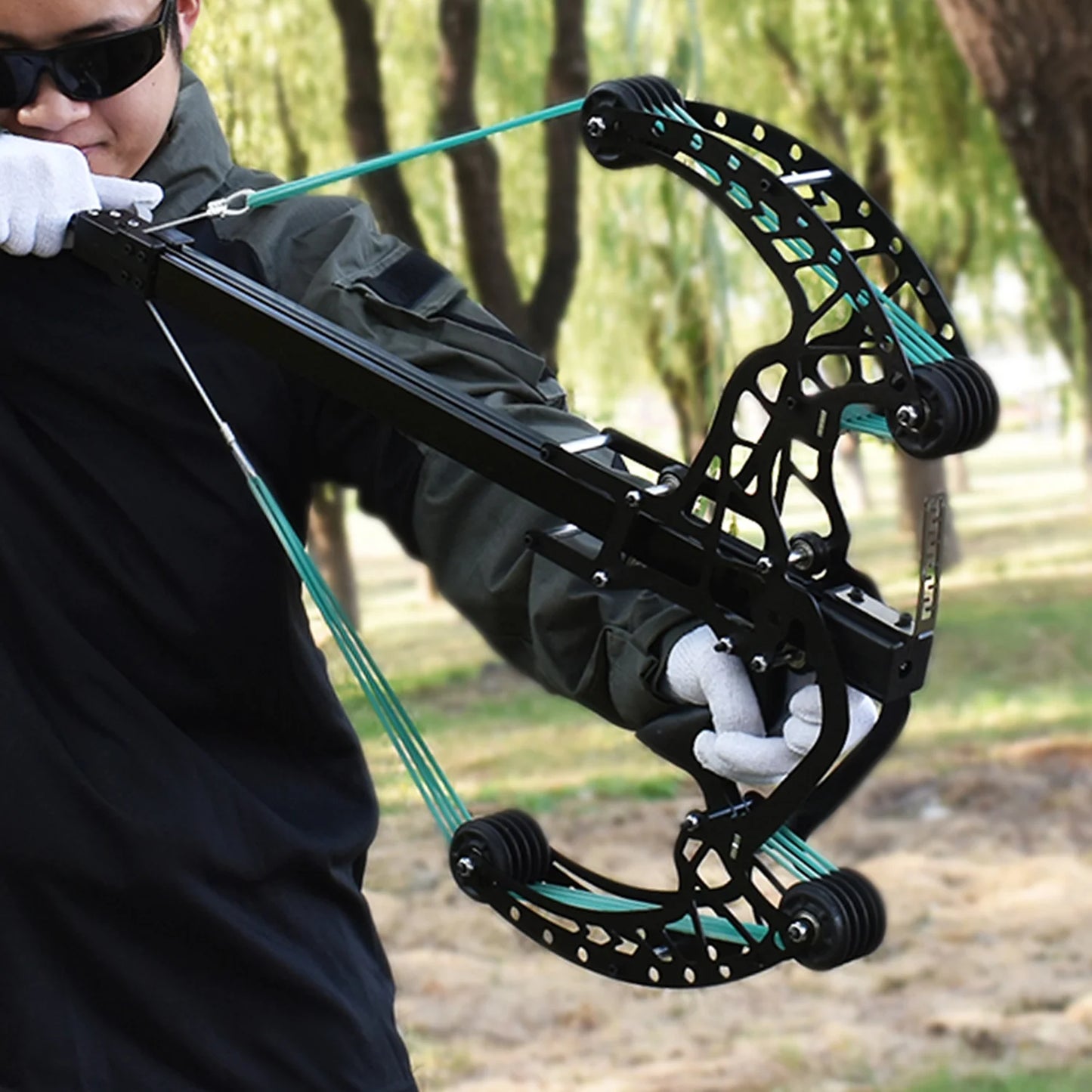 Hunting Bows for Adults, Ball Bearing Bow, Compound Bow Set That Shoots Steel Balls, Composite Pulley Bow with Continuous Shooting